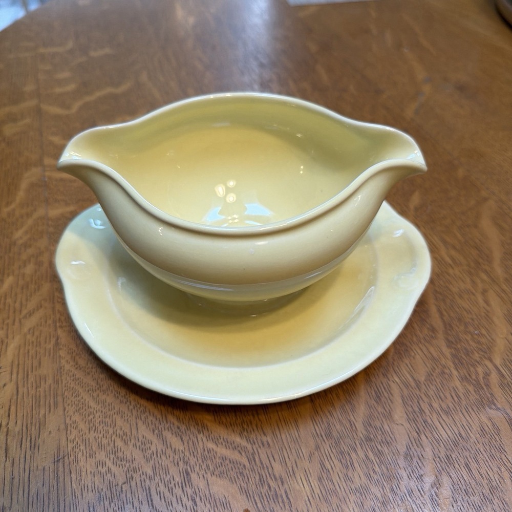 Vintage Lu-Ray Pastels Yellow Gravy Boat Attached Underplate T.S.&T. USA